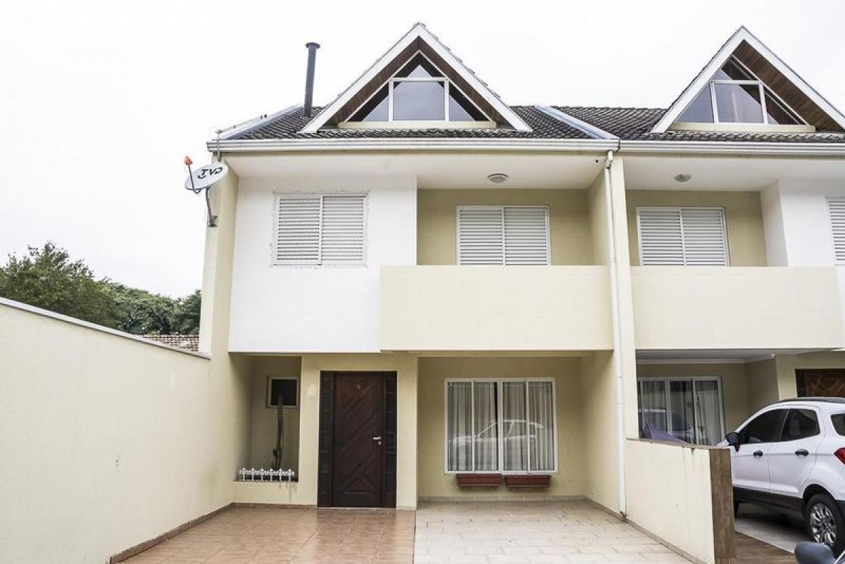 Casa de 3 dormitorios en Curitiba, Brazil No. 534651