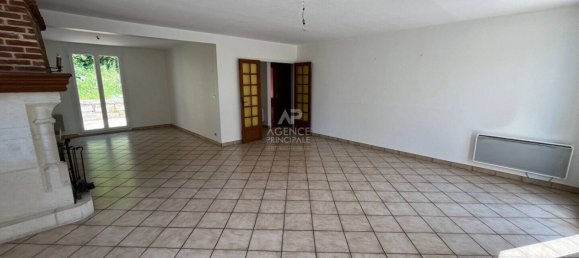 4 bedrooms House in Osny, France No. 145598 3