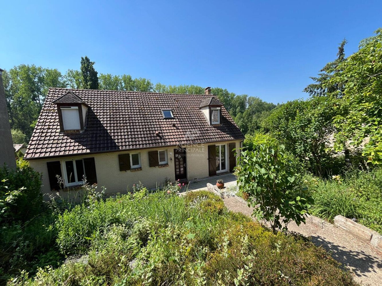 4 bedrooms House in Osny, France No. 145598