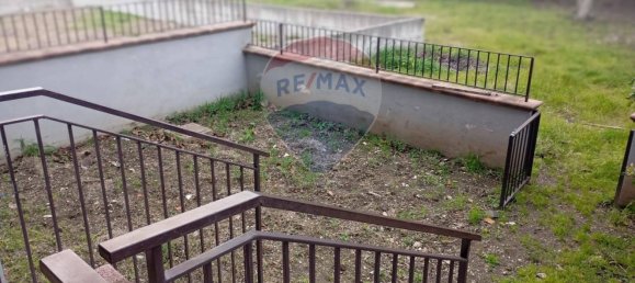 Apartamento de 10 dormitorios en Santa Maria a Vico, Italy No. 312388 9