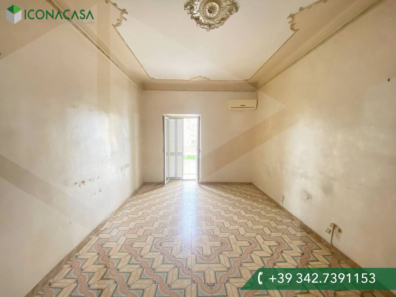 3-salle Appartement à Bitonto, Italy No. 21923