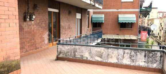 4 Schlafzimmer Wohnung in Giugliano in Campania, Italy, Nr. 164218 2