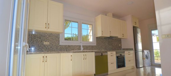 4 bedrooms Villa in Cabo Roig, Spain No. 128851 11