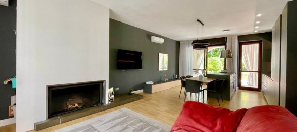 4 rooms Villa in Corte Franca, Italy No. 271892 10