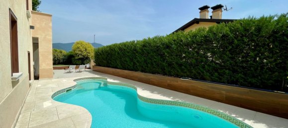 4 rooms Villa in Corte Franca, Italy No. 271892 2
