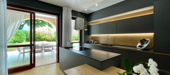 4 rooms Villa in Corte Franca, Italy No. 271892 13