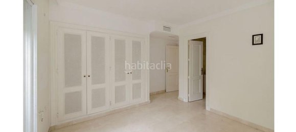 3 Schlafzimmer Wohnung in La Quinta, Spain, Nr. 35512 12