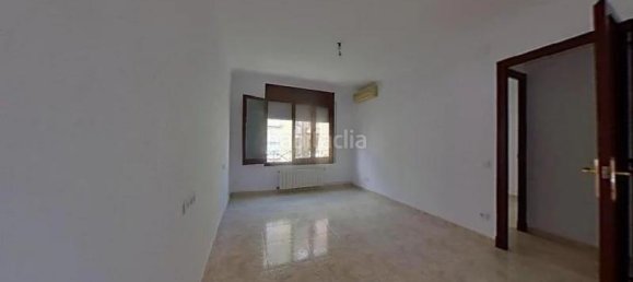 4 Schlafzimmer Wohnung in L'Hospitalet de Llobregat, Spain, Nr. 32578 8