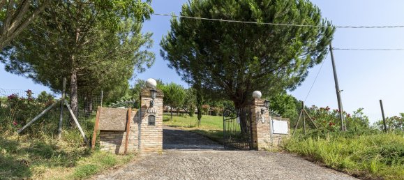 4 bedrooms Hotel in Roncofreddo, Italy No. 291161 2