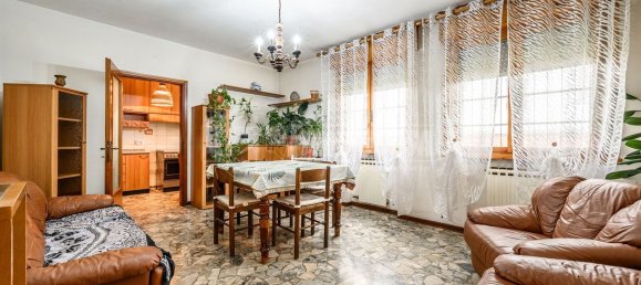 4 bedrooms Apartment in Galliera, Italy No. 312281 2