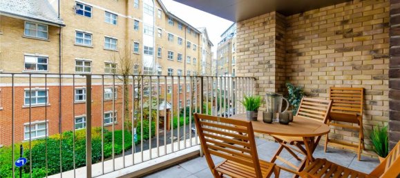 3 Schlafzimmer Wohnung in Croydon, United Kingdom, Nr. 7961 2