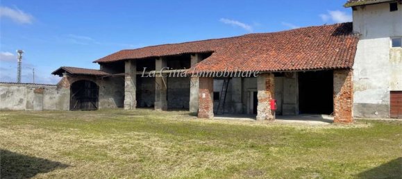 10غرفة منزل في Novara, Italy رقم 223176 11