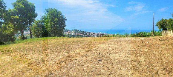 1 room Land in Pescara, Italy No. 22380 2