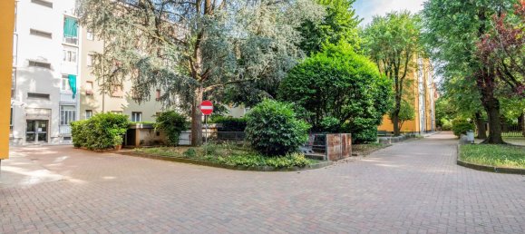 3 Schlafzimmer Wohnung in Milan, Italy, Nr. 358026 34