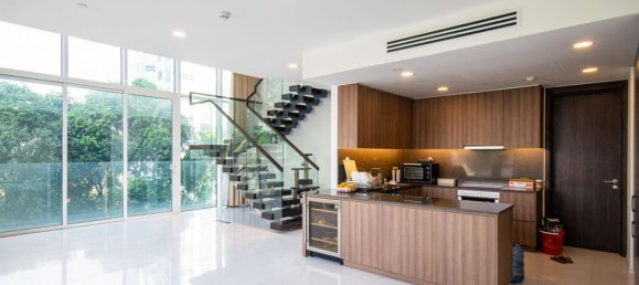 4 bedrooms Duplex in District 3, Vietnam No. 18416 13