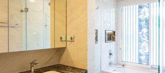 4 bedrooms Duplex in District 3, Vietnam No. 18416 3