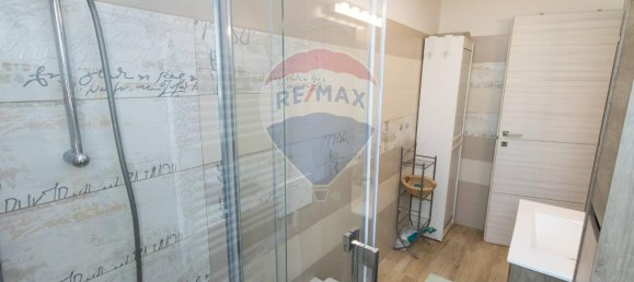 Casa de 9 habitaciónes en Manoppello, Italy No. 65665 25