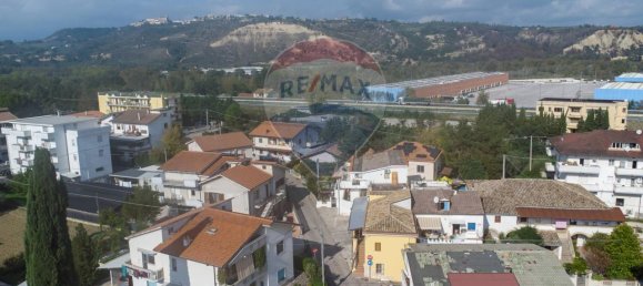 Casa de 9 habitaciónes en Manoppello, Italy No. 65665 4