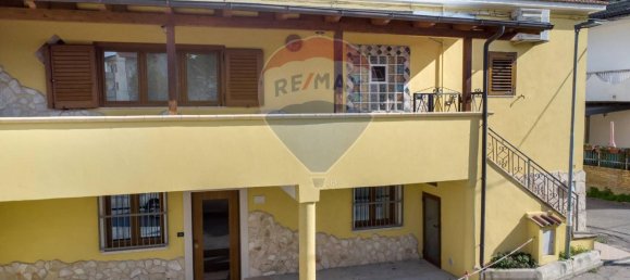 Casa de 9 habitaciónes en Manoppello, Italy No. 65665 3