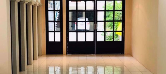 4 bedrooms House in Watthana, Thailand No. 9432 3