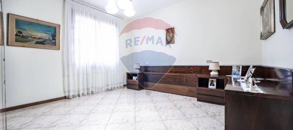 3 bedrooms Villa in Ferrara, Italy No. 347994 14