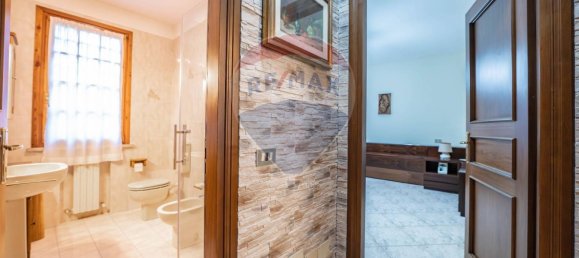 3 bedrooms Villa in Ferrara, Italy No. 347994 13