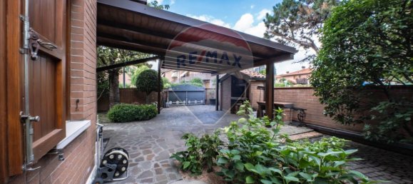 3 bedrooms Villa in Ferrara, Italy No. 347994 8