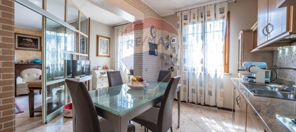 3 bedrooms Villa in Ferrara, Italy No. 347994 23