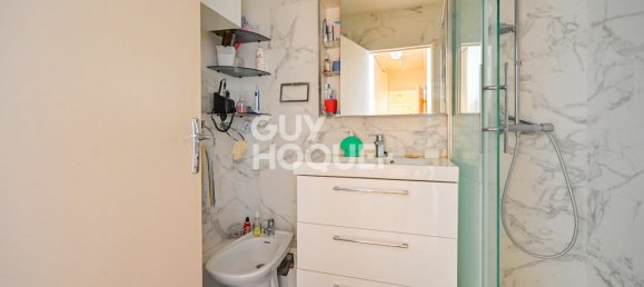 1 bedroom Apartment in Paris, France No. 334722 6