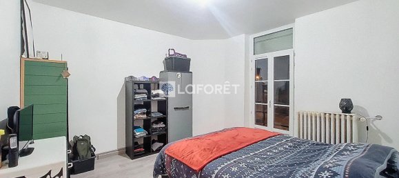 6 bedrooms House in Charmes, France No. 54573 11