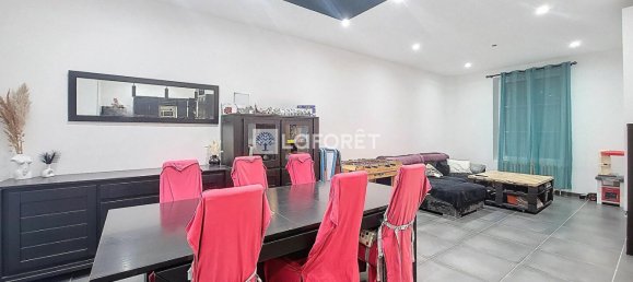 6 bedrooms House in Charmes, France No. 54573 8