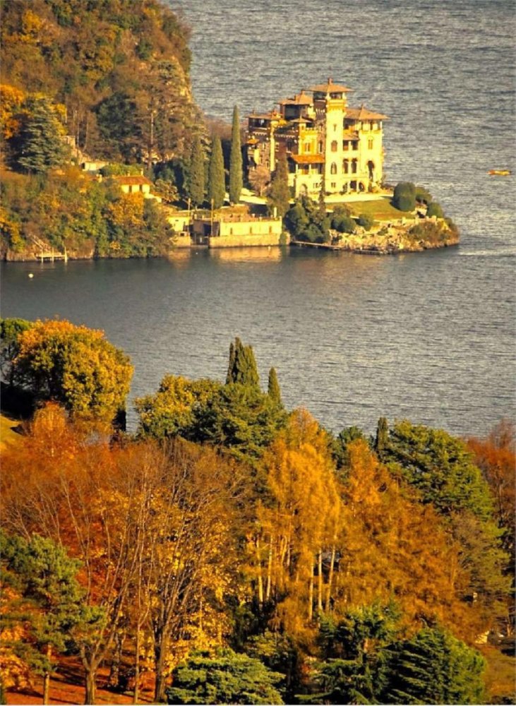 Квартира с 3 спальнями в Менаджо, Италия № 235825