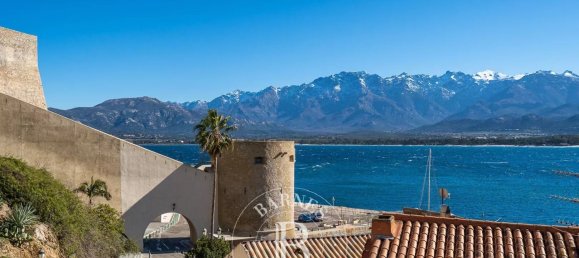 3 غرف نوم منزل ذو طابقين في Calvi, France رقم 94175 2