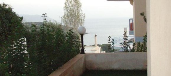 2 bedrooms Property in Anavyssos, Greece No. 6686 4