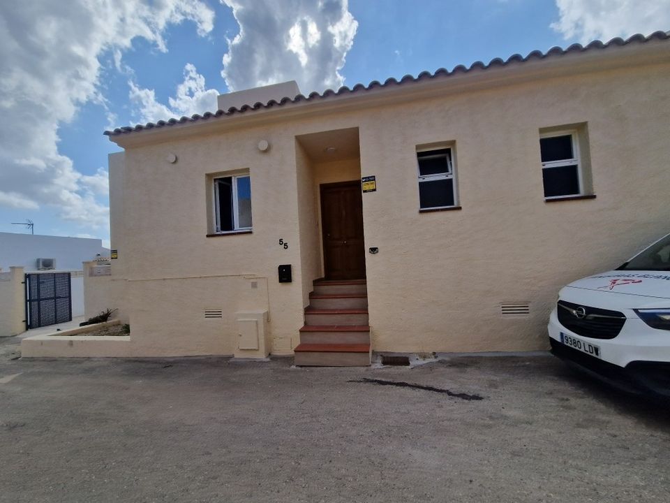 3 bedrooms Townhouse in La Nucia, Spain No. 258845