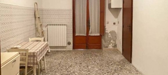 Квартира с 4 комнатами в Лучера, Италия № 64576 8