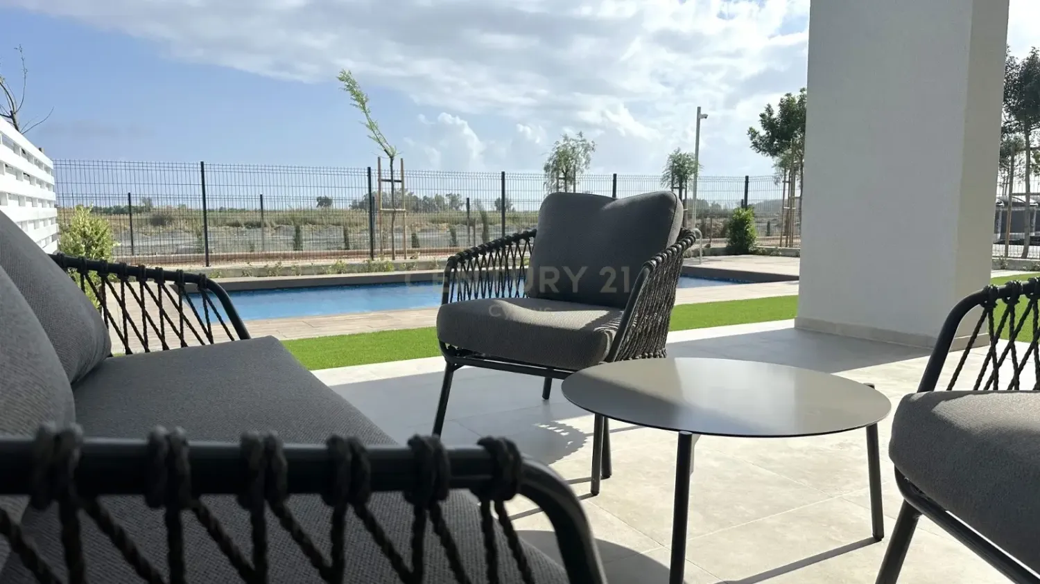 Квартира с 2 спальнями в Лимасол, Кипр № 5640