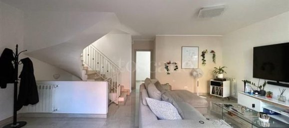 8 bedrooms Villa in Catania, Italy No. 349405 10