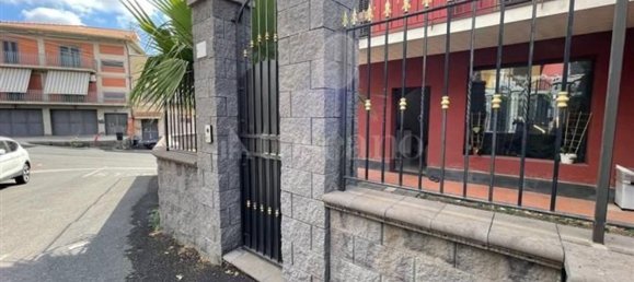 8 bedrooms Villa in Catania, Italy No. 349405 3