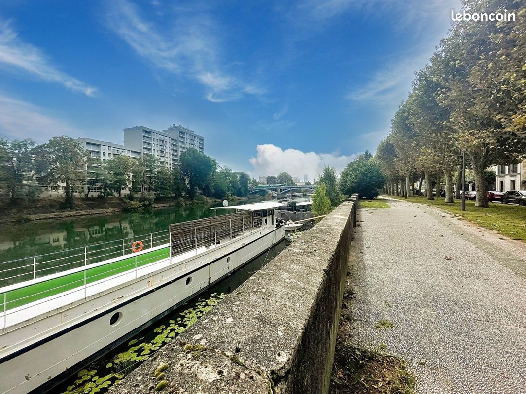 2 غرف نوم شقة في Villeneuve-la-Garenne, France رقم 325626