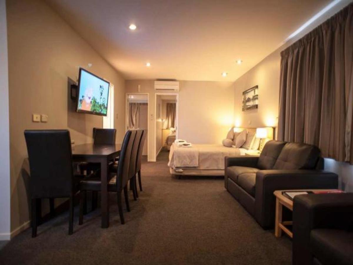 4 bedrooms House in Lucknow, India No. 2717