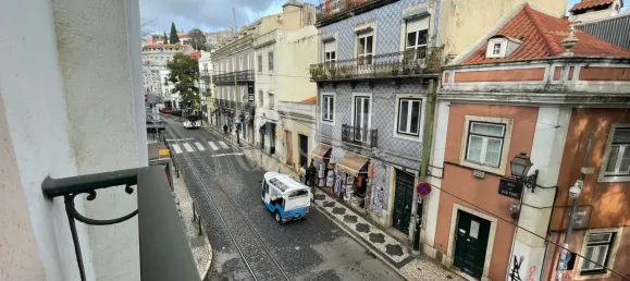 2 bedrooms Apartment in Lisbon, Portugal No. 12902 3