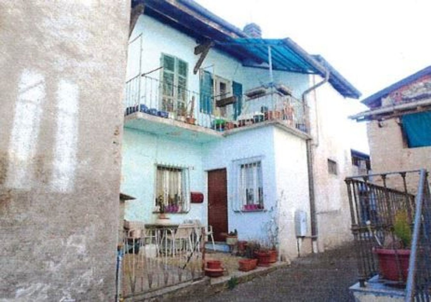 7 rooms House in Cremenaga, Italy No. 92174