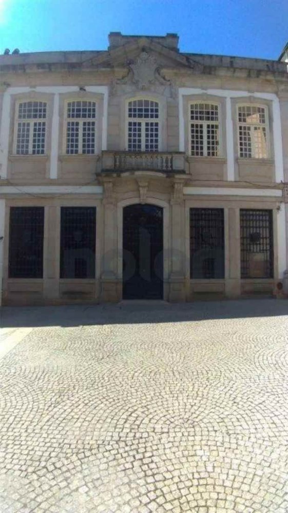 1224m² Building in Vila Real, Portugal No. 70818