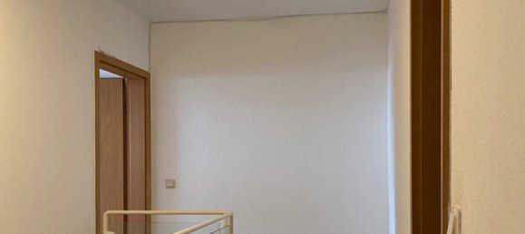 Adosado de 3 dormitorios en Lahn-Dill, Germany No. 225834 10