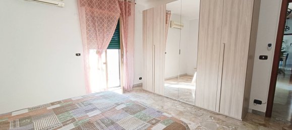 3 rooms Apartment in Casoria, Italy No. 122993 7