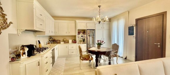 5-Zimmer Haus in Castelfranco di Sotto, Italy, Nr. 164638 8