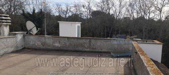 Casa de 5 divisões em Anzio, Italy N.º 198230 26