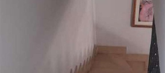 Casa de 5 divisões em Anzio, Italy N.º 198230 38