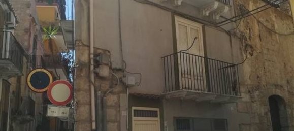 Bâtiment à Licata, Italy 180m² No. 48516 2